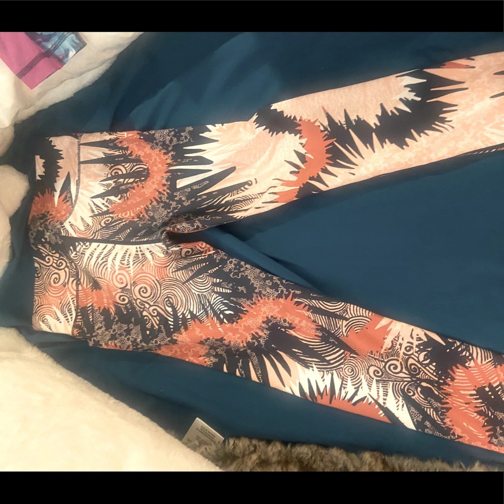Abstract Yoga leggings